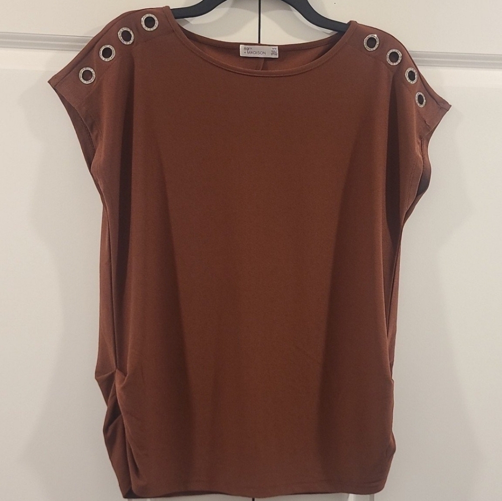 NWOT Womens top/blouse